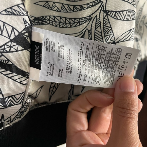 Volcom Bomber Jacket - Picture 12 of 13